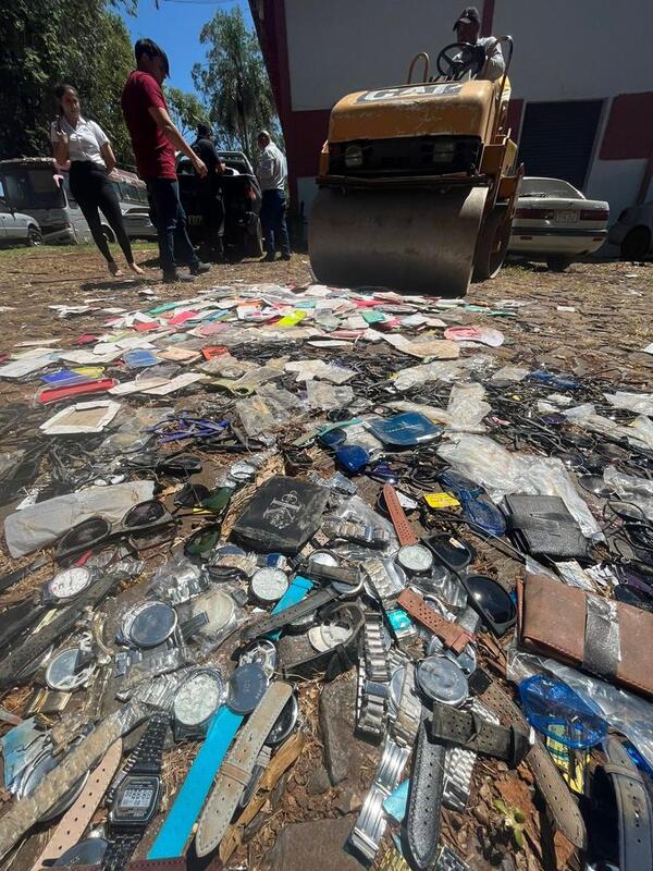 Destruyen mercaderías falsificadas | 1000 Noticias