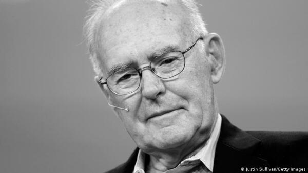 Muere Gordon Moore, uno de los fundadores de Intel