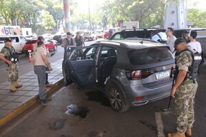 Controles en la frontera: verifican vehículos en busca de armas y drogas