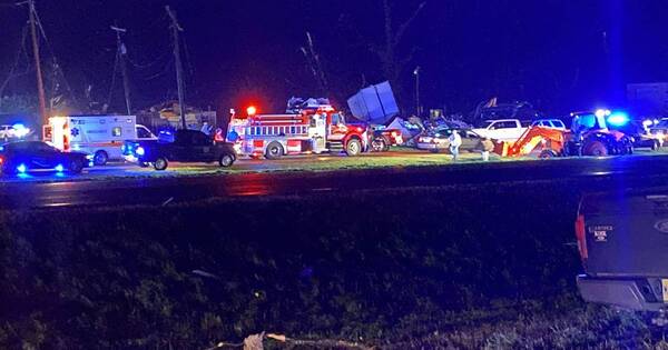 La Nación / Tornado en Misisipi causa al menos 23 muertos