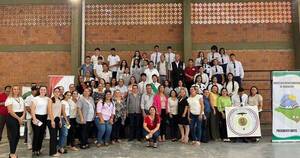 La Nación / Generales 2023: Alumnos de educación media recibieron capacitación electoral