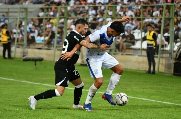 Olimpia iguala ante Ameliano en Encarnación