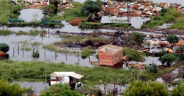 La Nación / El río avanza