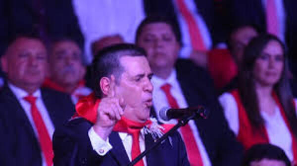 De mesías a molestia en la ANR: Claves del derrumbe de Horacio Cartes