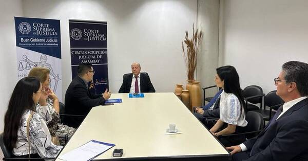 La Nación / Presidente de la Corte se reunió con abogados de Amambay
