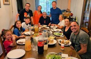 Fernando Lugo almuerza con su familia por primera vez tras retornar al Paraguay - Política - ABC Color