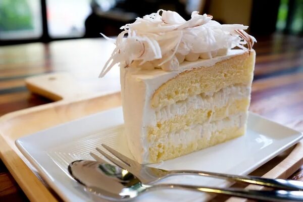 Torta húmeda de coco y almendras: una buena merienda - Gastronomía - ABC Color