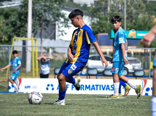 Sub 15: Con cinco victorias y un empate - APF