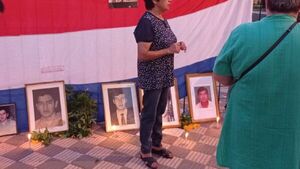 Sin acceso a monumento, rinden homenaje a víctimas del Marzo Paraguayo
