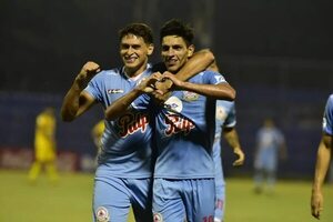 Resistencia vs. Sportivo Trinidense: primera victoria del ciclo Orteman en Villa Elisa - Resistencia - ABC Color