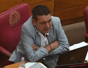 Senador denuncia que con elección de ternada Cartes busca evitar su extradición - Política - ABC Color