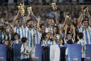 La Conmebol rinde hoy tributo a los campeones del mundo - Fútbol Internacional - ABC Color