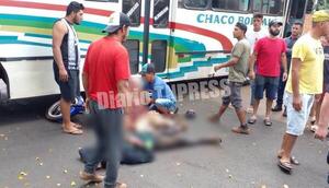 Motociclistas resultan con heridas graves al chocar contra un colectivo en Hernandarias – Diario TNPRESS