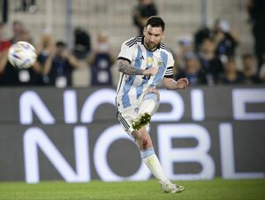 400 policías resguardan la seguridad en la Conmebol ante la llegada de Messi · Radio Monumental 1080 AM