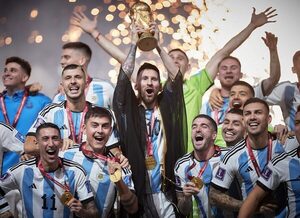 Homenaje de la Conmebol: Selección Argentina llega esta tarde a Paraguay - trece
