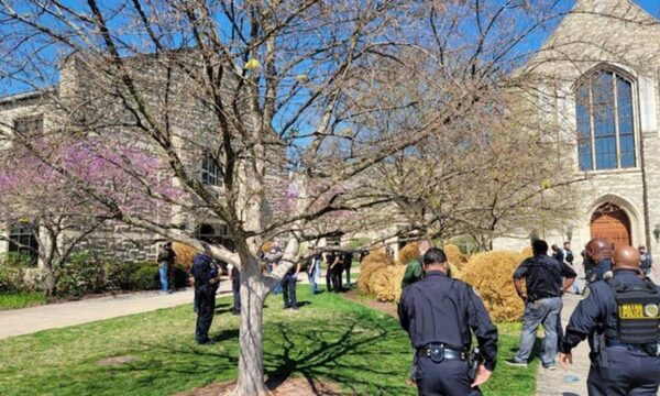 Tiroteo en escuela religiosa dejó tres niños muertos