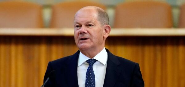Olaf Scholz: "No hay motivo para estar preocupado" por el Deutsche Bank - Revista PLUS