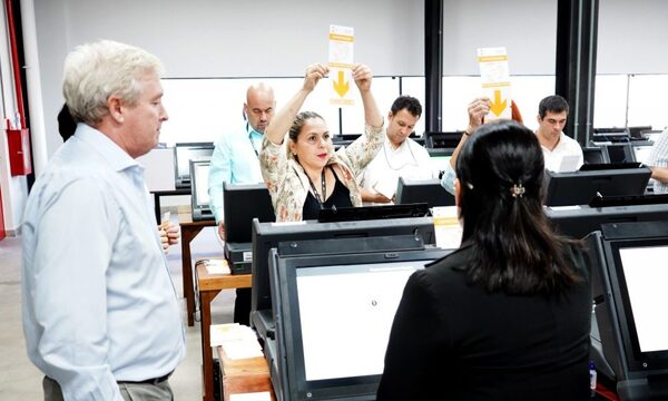 Proyectan elaborar credenciales y DVD’s para Máquinas de Votación, mientras capacitan al CIME