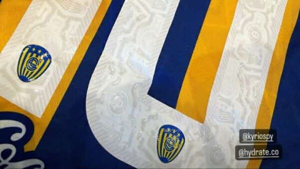 Messi, Di María y el Dibu Martínez ya tienen su camiseta de Luqueño