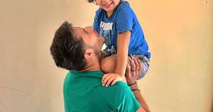 La Nación / “La mejor sensación del mundo”: Iván Torres compartió tierno momento con su hijo