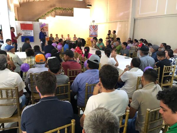 Dani Mujica recibe apoyo del sector social, popular y campesino - Noticde.com