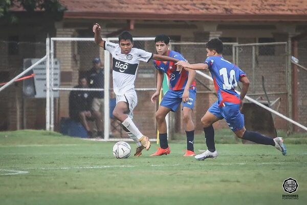 Sub 14: Olimpia y Libertad quedaron en la cima - Fútbol - ABC Color