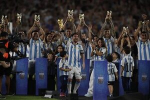 Los Campeones del Mundo ya están en Paraguay  - Fútbol - ABC Color