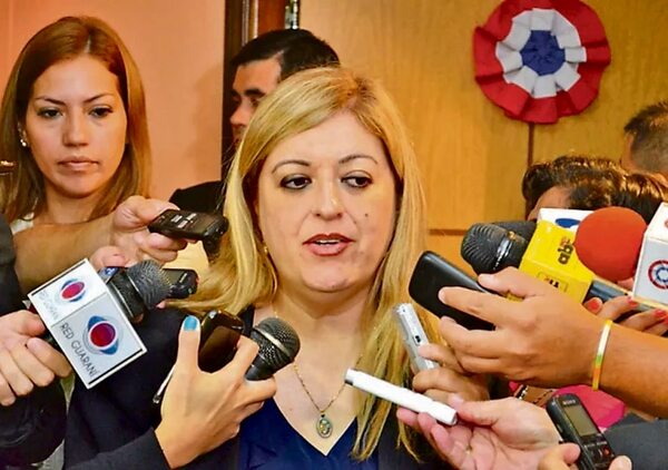 Cámara Alta tratará este jueves como primer punto la denuncia penal contra la exfiscal Quiñónez - Política - ABC Color