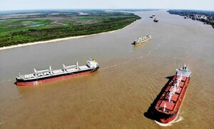 Pese a reclamos, Argentina sigue cobrando peaje en tramos de la hidrovía Paraguay-Paraná - Megacadena — Últimas Noticias de Paraguay