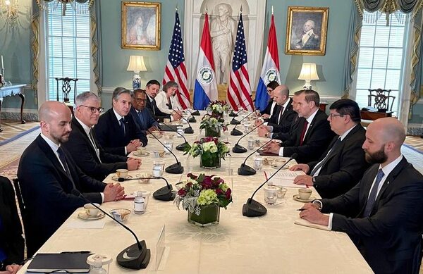 Canciller nacional se reunió con el secretario de Estado de EEUU y ratificaron excelentes relaciones bilaterales - Megacadena — Últimas Noticias de Paraguay