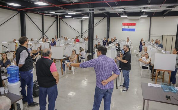 Tribunal Superior de Justicia Electoral realiza simulacro previo a los comicios del 30 de abril - Revista PLUS