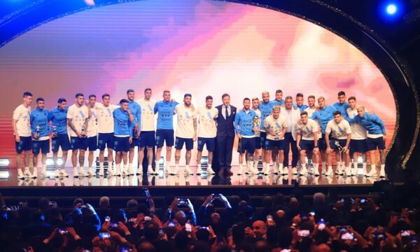 Homenaje a la selección argentina y un emocionado Messi: “Nunca había soñado con todo esto”