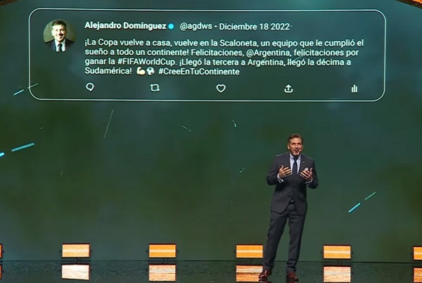 Emoción y “figuretismo” en homenaje a los campeones del mundo