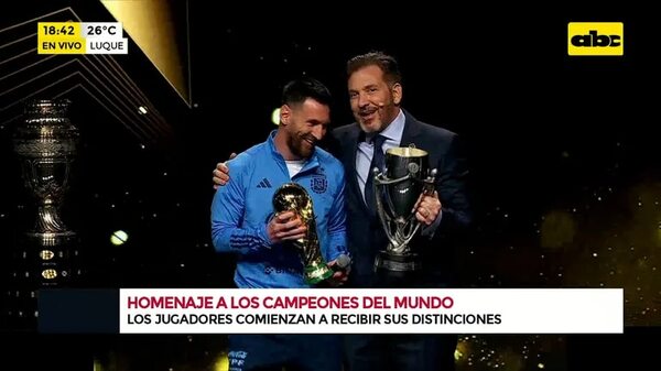 Video: Homenaje a los campeones del mundo  - Crimen y castigo - ABC Color