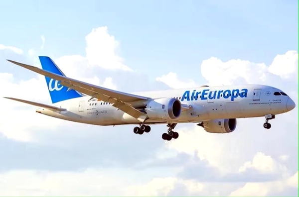 La Dinac anuncia que Air Europa tendrá vuelos diarios a Madrid