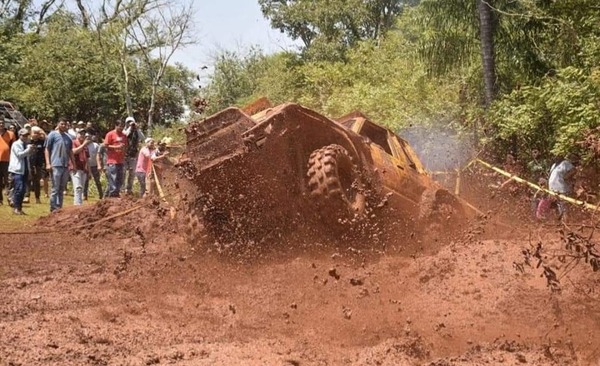 Gran show de los 4×4 se traslada al circuito de la ciudad de Itá