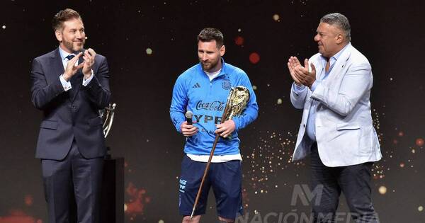 La Nación / Emotivo homenaje a los campeones