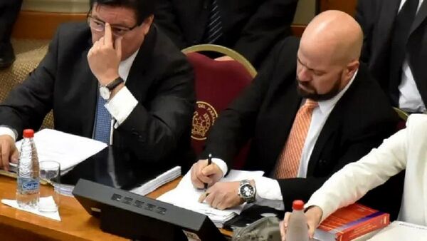 Pese a los incidentes previos, inició juicio contra el ex contralor García