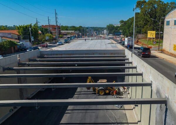 Tras ganar un día más, contratista debe terminar hoy en túnel de Tres Bocas - Economía - ABC Color