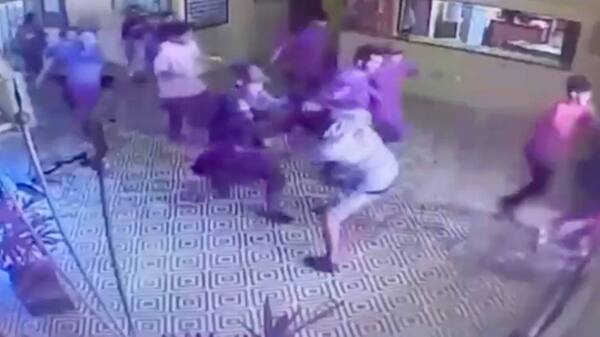 Adolescente apuñala a profesora en Brasil - El Trueno