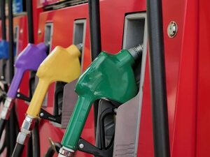 Petropar baja G. 400 el diésel prémium y común por Semana Santa - Economía - ABC Color