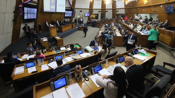 Diputados convoca a sesión extra para el lunes