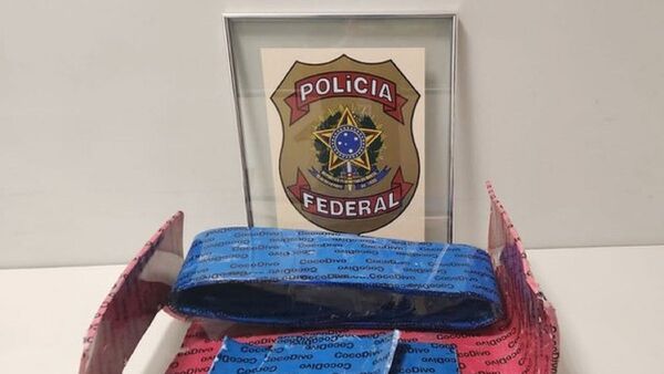 Una madre y su hijo detenidos con cocaína en aeropuerto de Brasil