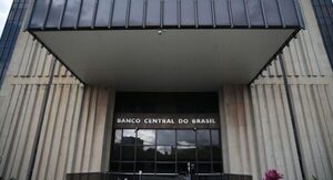 Banco Central brasileño ve un ambiente externo "deteriorado" y con incertidumbre - Revista PLUS