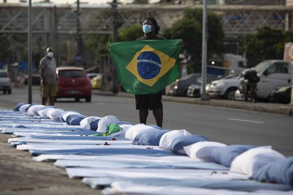 Diario HOY | Brasil alcanza 700.000 muertes por covid tres años después del inicio de la pandemia