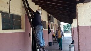 Inadaptados roban cables y compresor de una escuela de Capiatá  - Nacionales - ABC Color