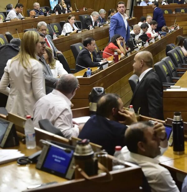 Diputados trata millonarios créditos y ley para radares contra narcoaviones - Política - ABC Color