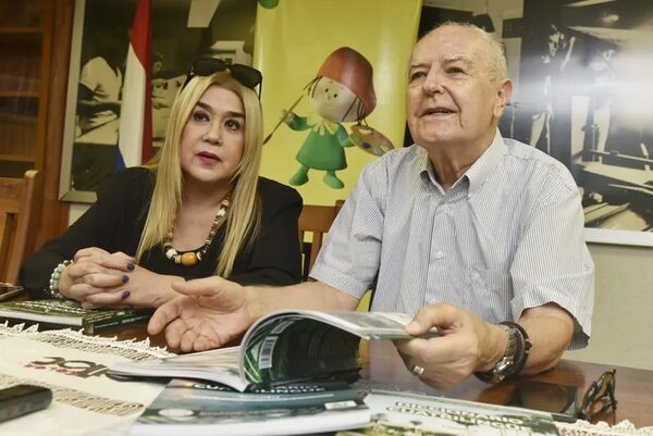 Presentan diccionario cuatrilingüe de la lengua del Pueblo Ayoreo - Cultura - ABC Color