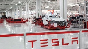 Autoridades de EEUU investigan nuevos problemas de fabricación en Tesla - Revista PLUS