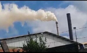 Humo sofoca a vecinos del km 9 Monday y exigen intervención
